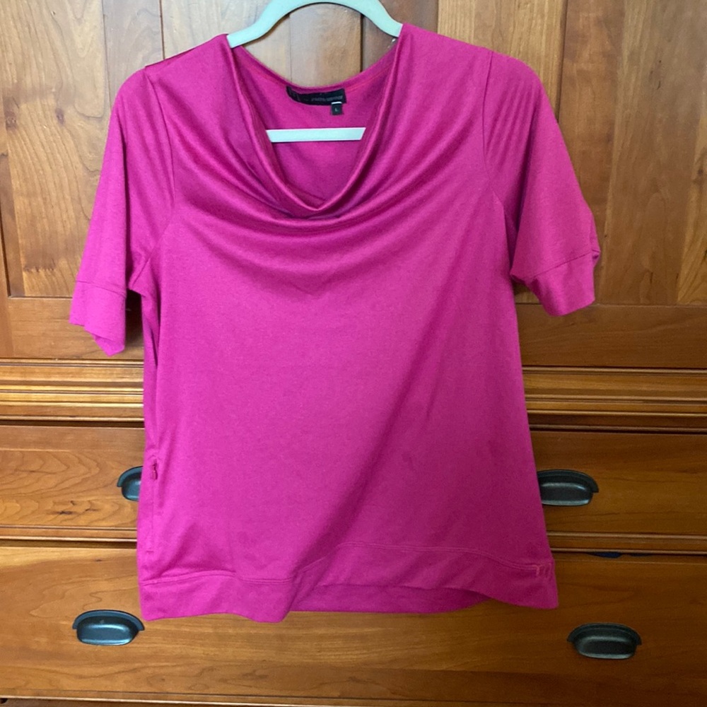 Novara bike too hot pink cowl neck small side zip pocket slight discoloration